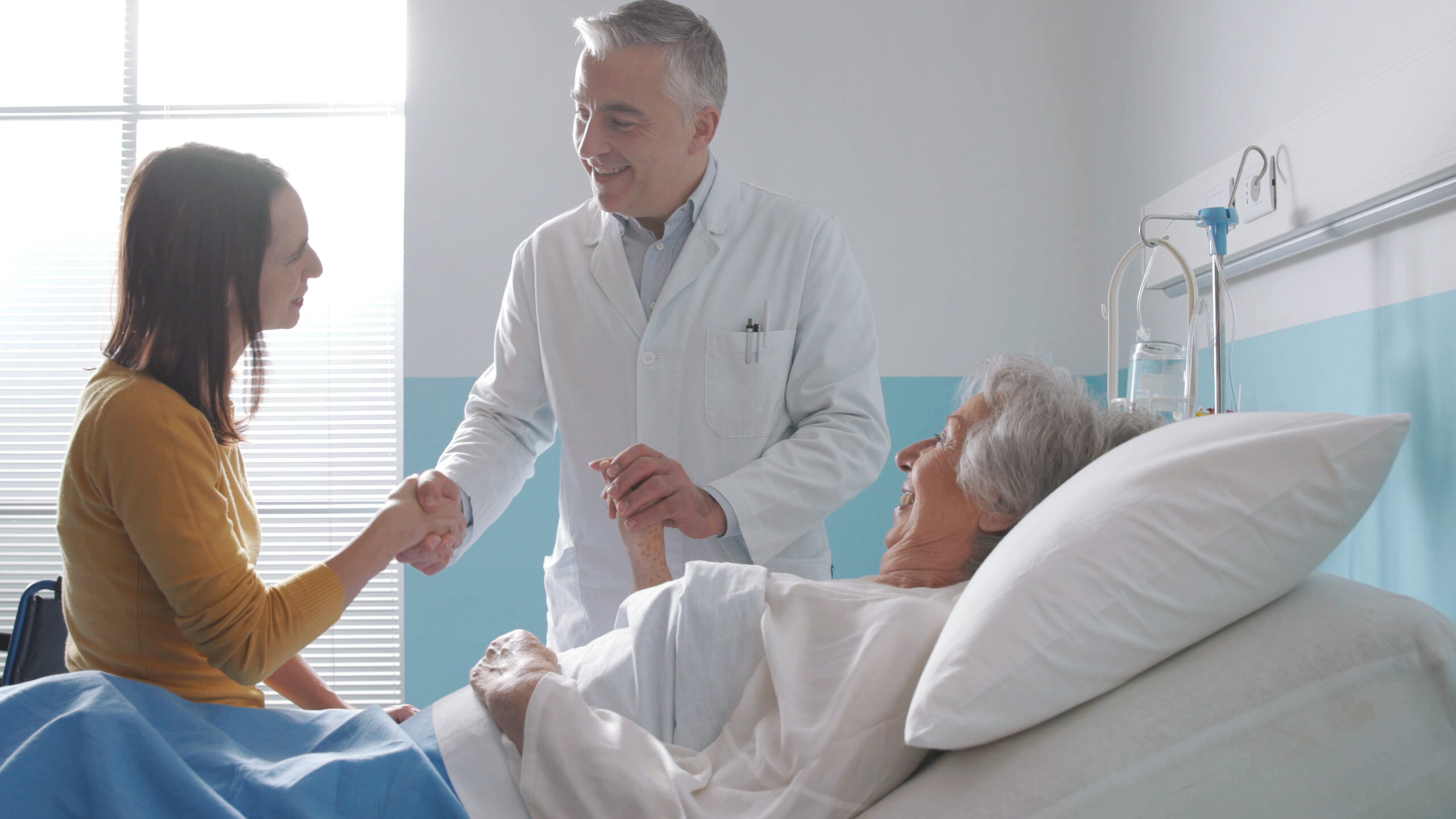 Services Professional Doctor Meeting A Senior Patient And H 2026 01 06 10 39 00 Utc Scaled